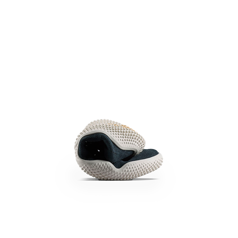 Motus Studio Sneaker LTH Womens Obsidian/White